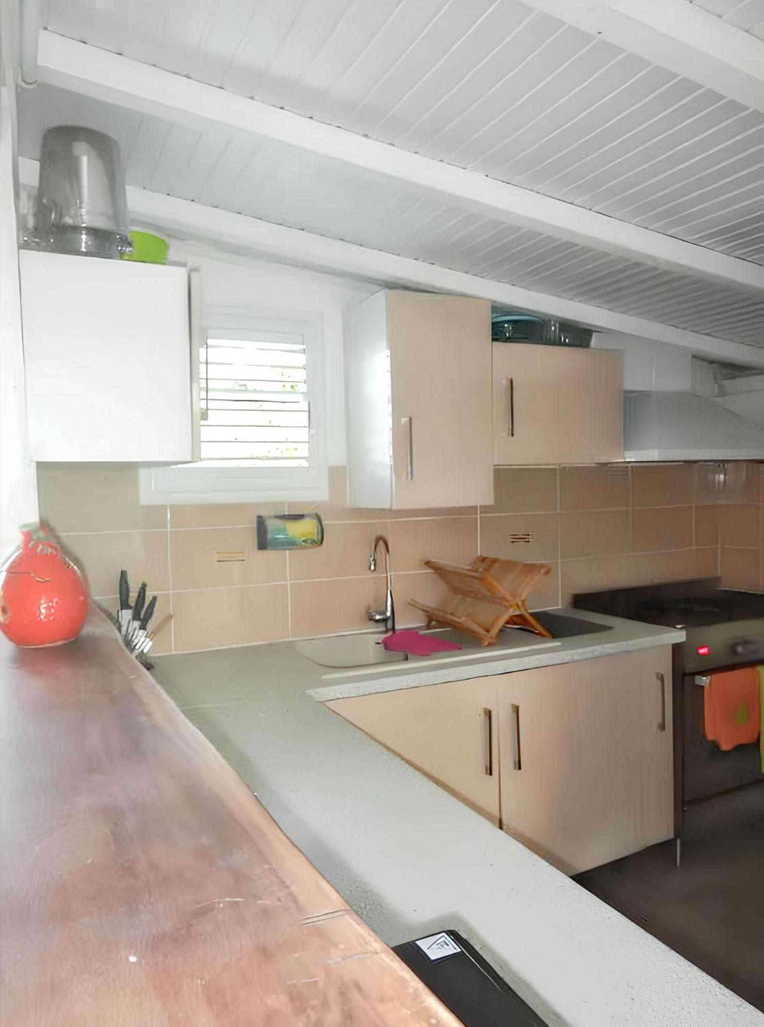 Chalet d'une chambre a Le Vauclin a 150 m de la plage avec piscine privee jardin clos et wifi Extérieur photo